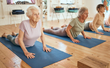 Imagem em Destaque - Pilates para idosos em Campo Belo: alívio de dores e melhora do humor em ambiente acolhedor