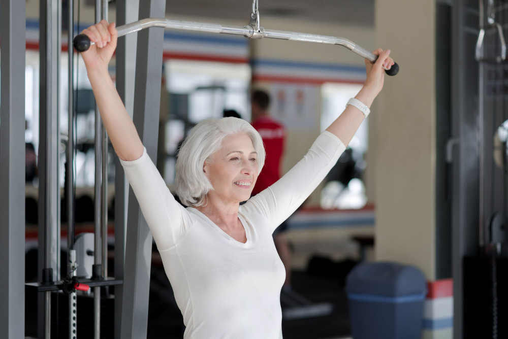 Academia para idosos em Moema: exercícios seguros para saúde, força e qualidade de vida