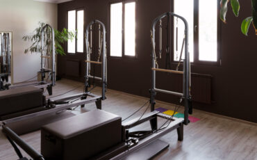 Imagem de Destaque Post - Estúdio de pilates em Moema: pilates completo para melhorar postura, força e bem-estar