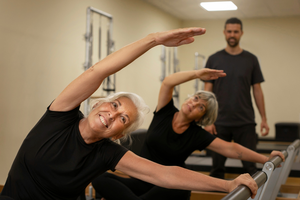 Pilates para idosos em Moema: exercícios seguros para mais mobilidade, equilíbrio e qualidade de vida