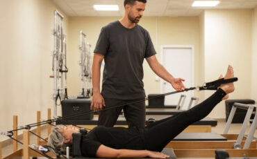 Imagem de Destaque Post - Pilates para reabilitação em Moema: quando iniciar o tratamento para recuperar os movimentos