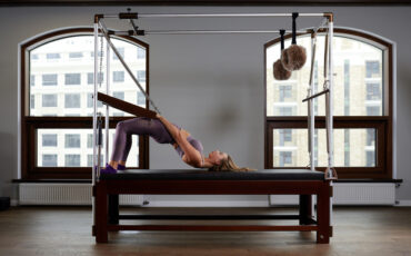 Imagem de Destaque Post - Studio de pilates completo em Moema: descubra o que avaliar antes de escolher onde praticar pilates
